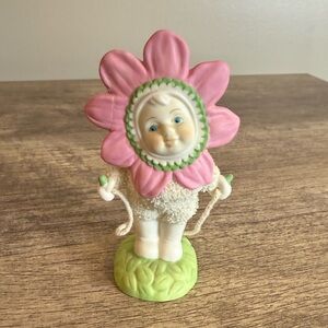 2006 Department 56 Snowbabies Figurine Flutters and Flowers REPAIRED
